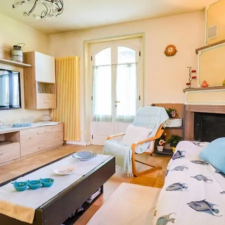 شقة Dei Marmi House - With Jacuzzi *